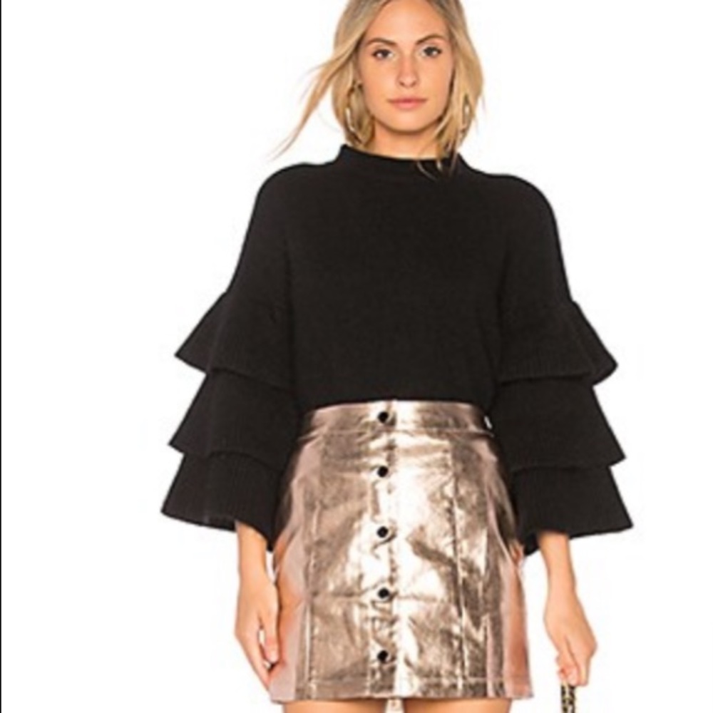 Exaggerated Sleeve Sweater
Endless Rose (Revolve)